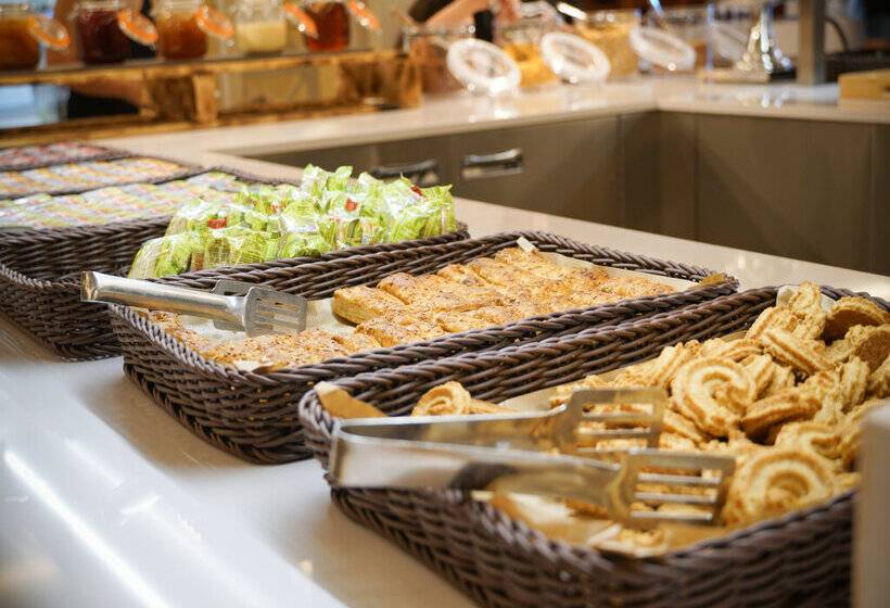 هتل Ohtels Vil·la Romana