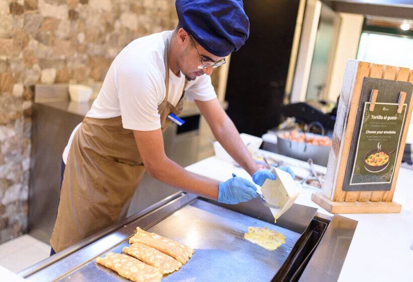 هتل Ohtels Vil·la Romana