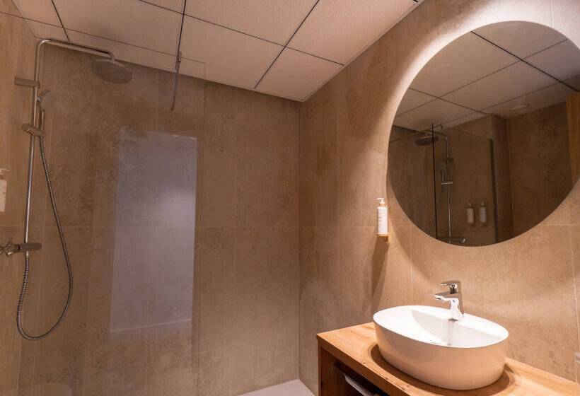 هتل Ohtels Vil·la Romana