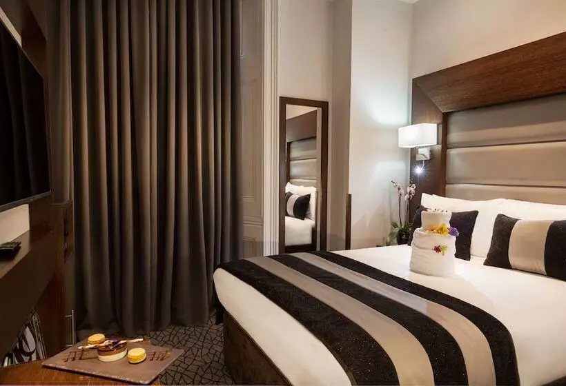 Отель Park Grand Paddington Court