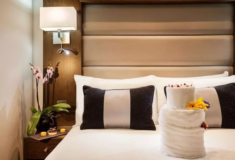 Отель Park Grand Paddington Court