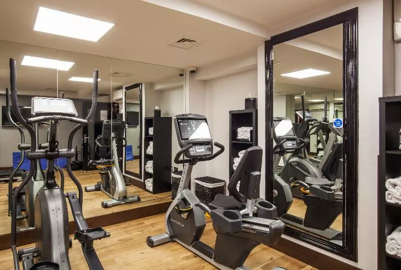 Отель Park Grand Paddington Court