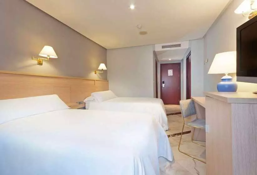 فندق Puertollano