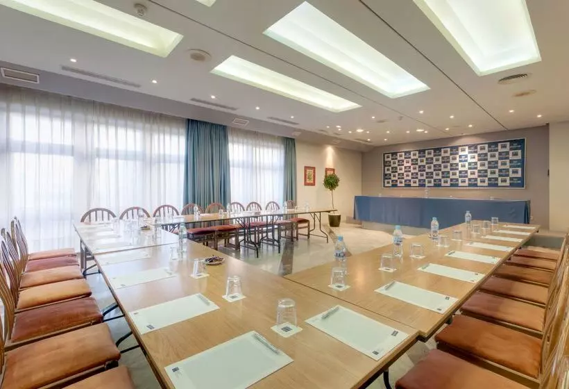 فندق Puertollano