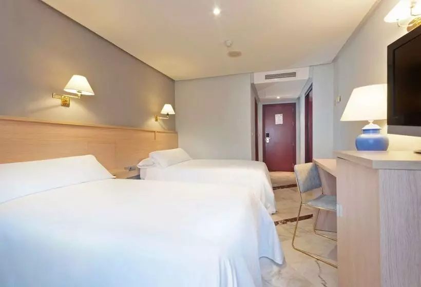 فندق Puertollano