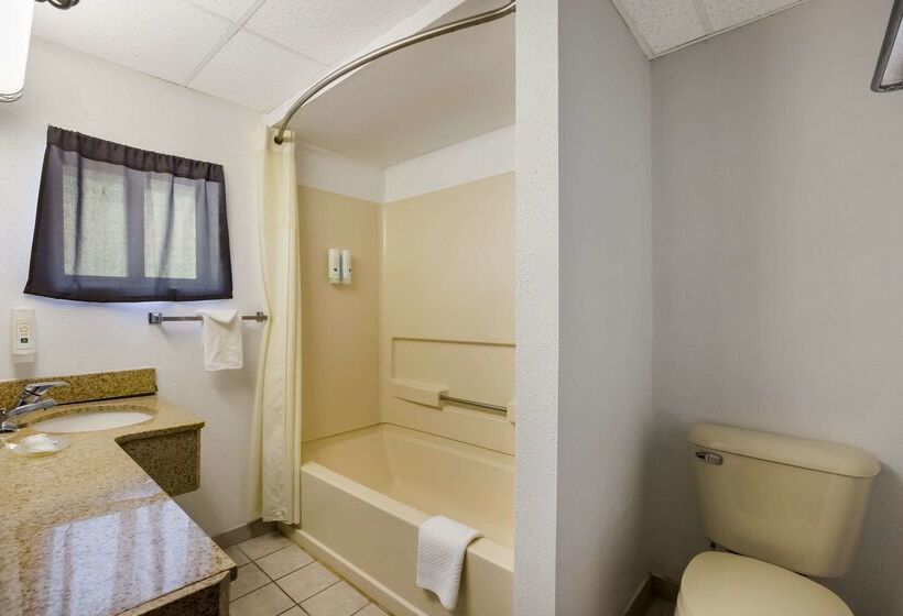 בית מלון כפרי Quality Inn & Suites Millville