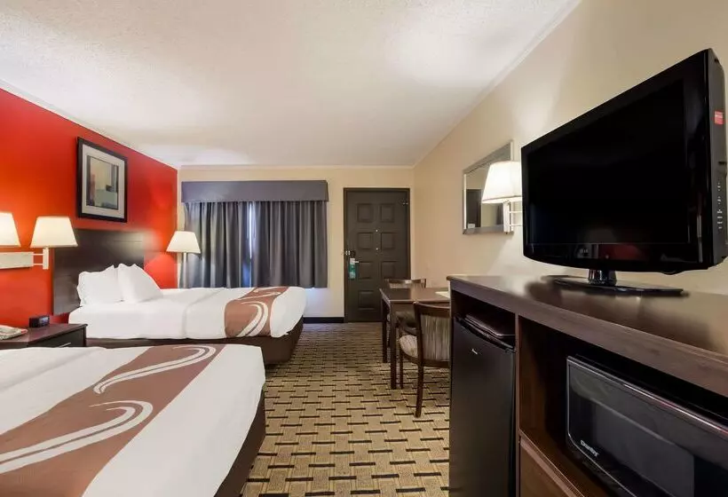 Hotelli Quality Inn & Suites Millville
