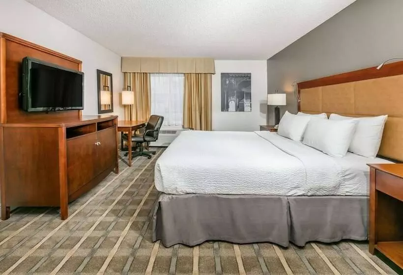 هتل Richmond Inn & Suites Trademark Collection By Wyndham
