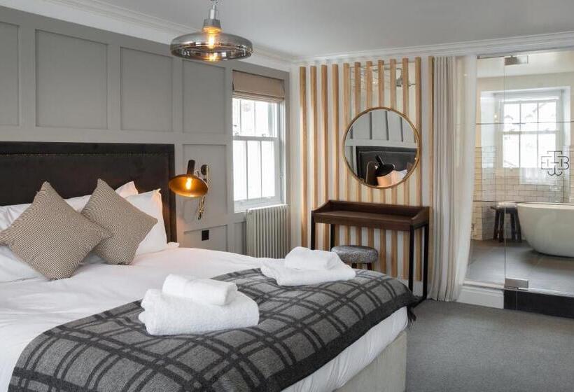 ホテル The Black Bull Inn