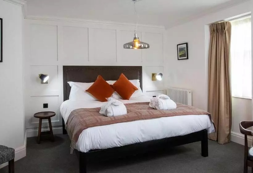 Отель The Black Bull Inn