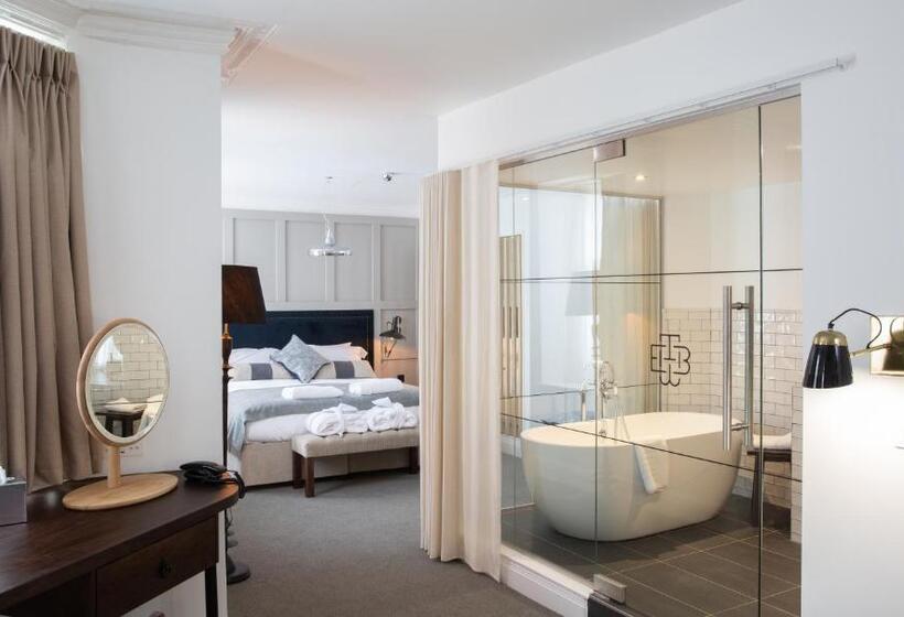 ホテル The Black Bull Inn