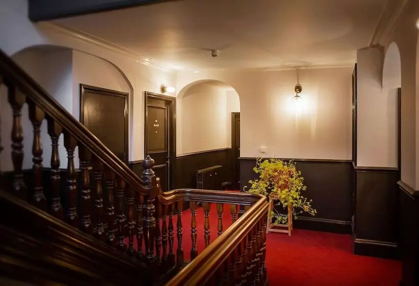 Отель The Black Bull Inn