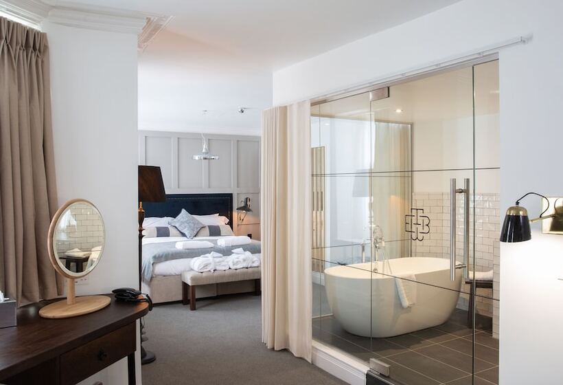 ホテル The Black Bull Inn