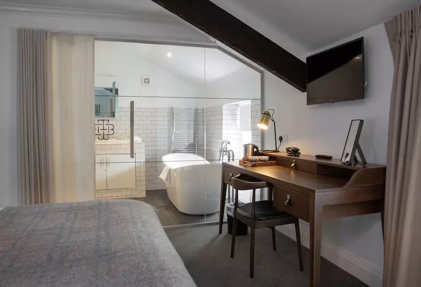 Отель The Black Bull Inn