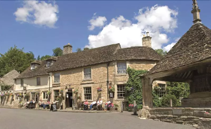 호텔 The Castle Inn