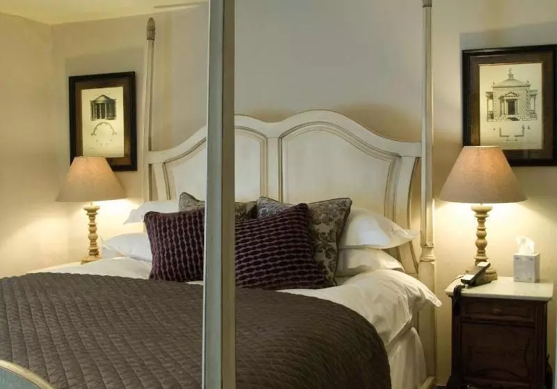 호텔 The Castle Inn