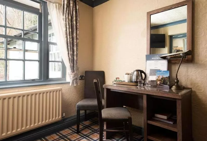 Hotelli The Kingslodge Inn   The Inn Collection Group