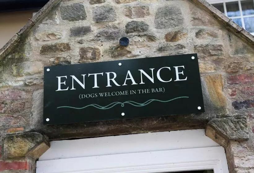 Hotelli The Kingslodge Inn   The Inn Collection Group