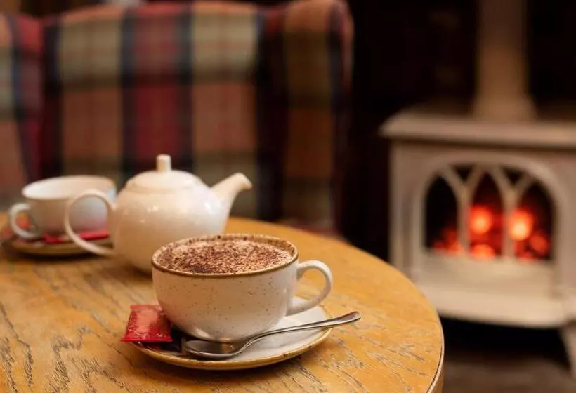 Hotelli The Kingslodge Inn   The Inn Collection Group