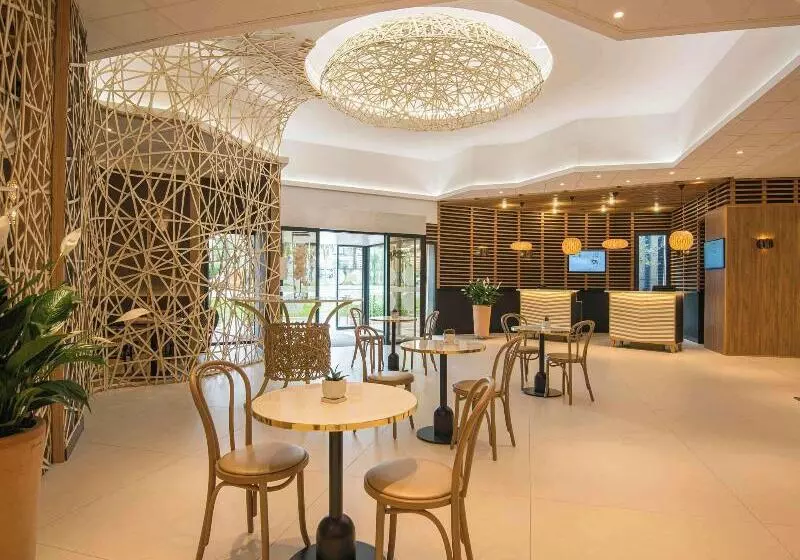 Novotel Nice Arenas Aeroport