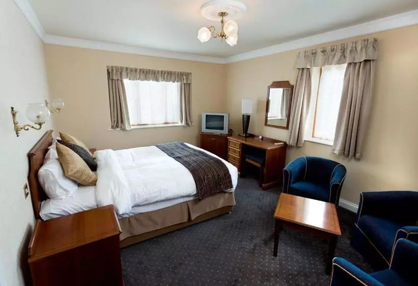 ホテル The Pear Tree Inn & Country