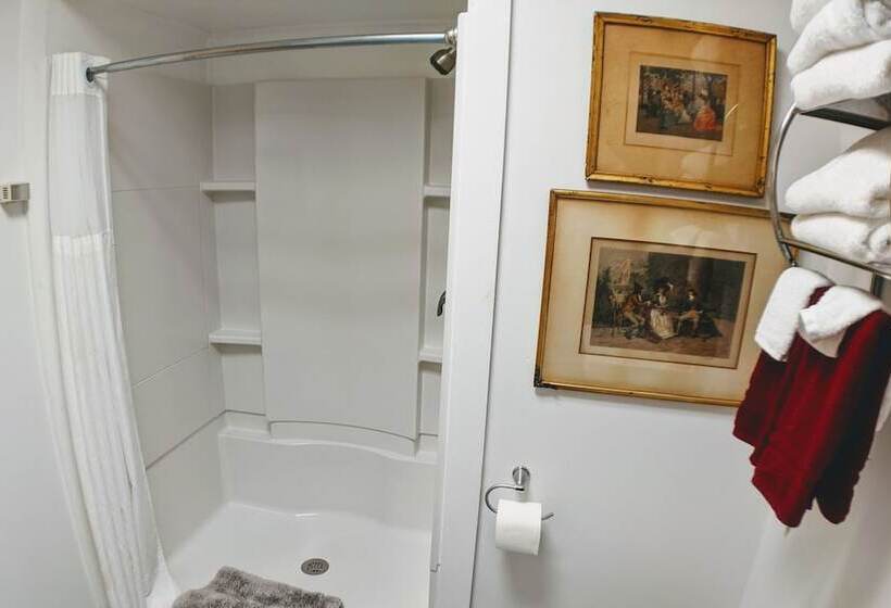 צימר Sherman Inn