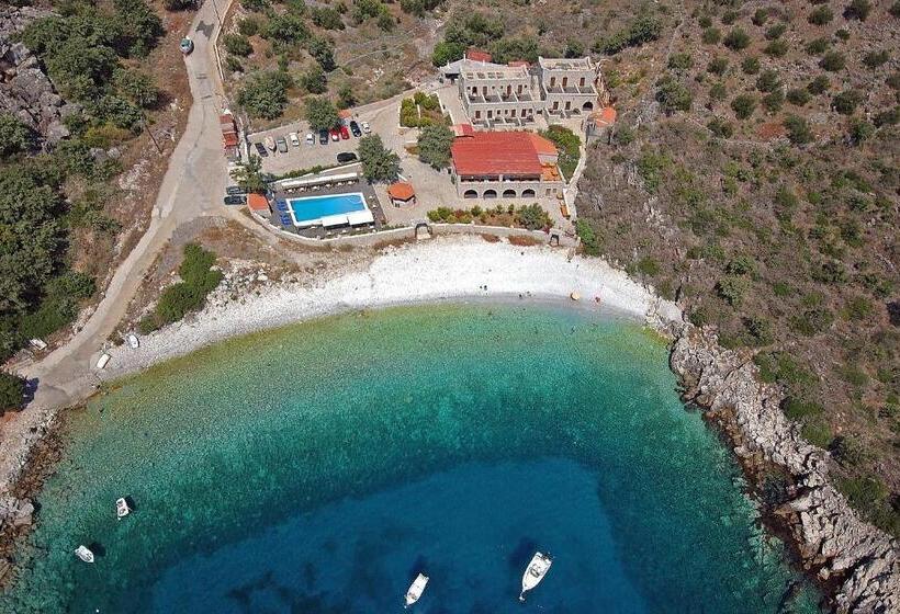 فندق Lalloudes Seaside Accommodation