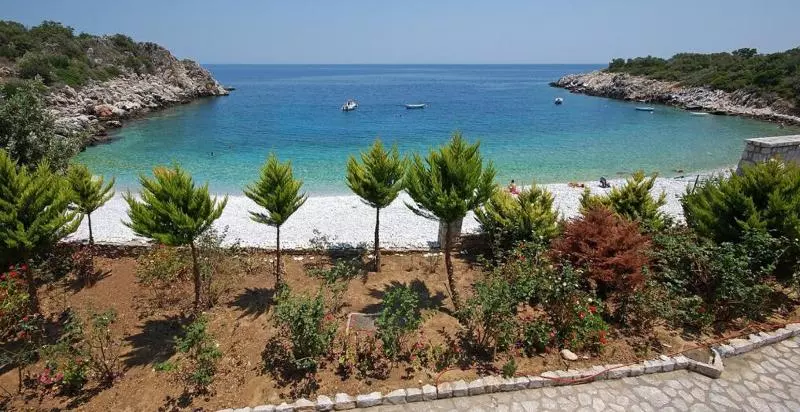 ホテル Lalloudes Seaside Accommodation