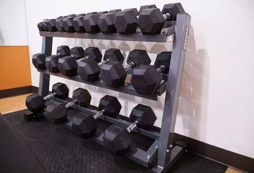 Hotelli Lotus Blu Inn & Suites