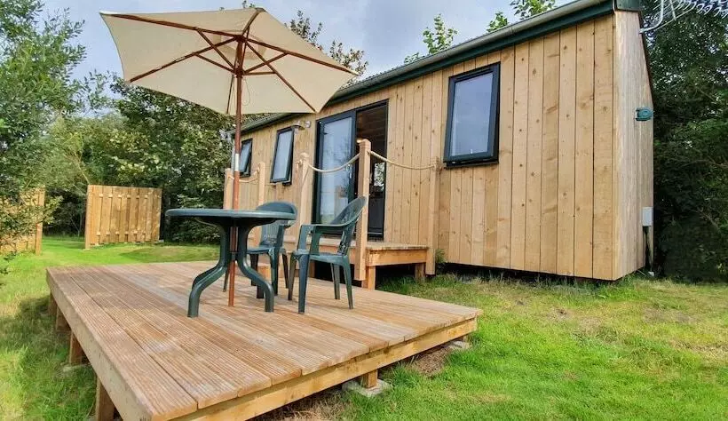 Hotel Lynstone Lakes