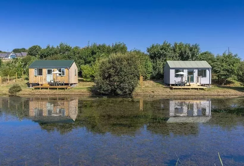 Hotel Lynstone Lakes