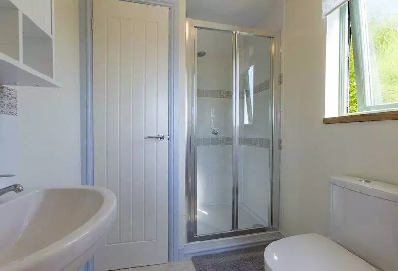 Hotel Lynstone Lakes