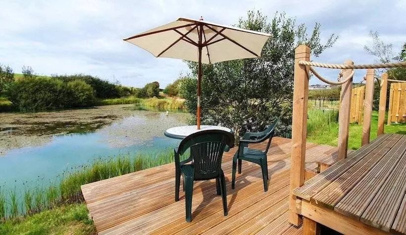 Hotel Lynstone Lakes