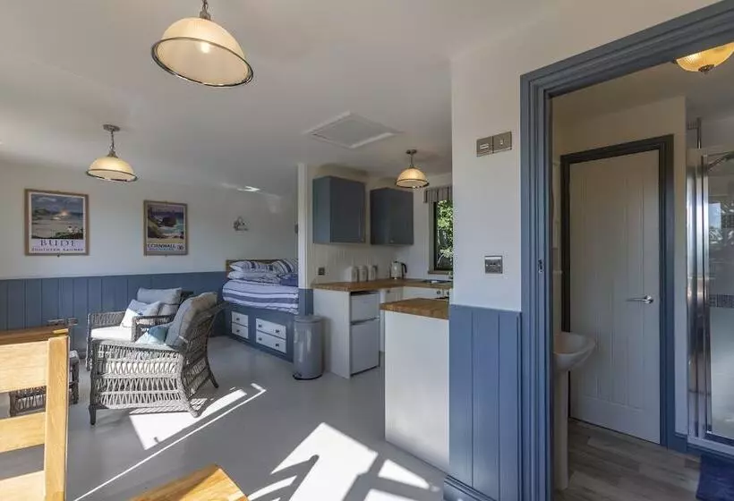 Hotel Lynstone Lakes