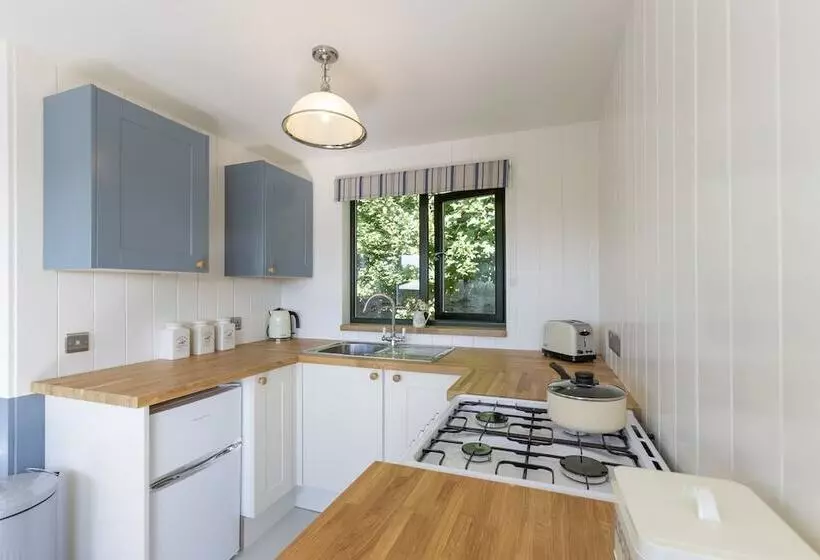 Hotel Lynstone Lakes