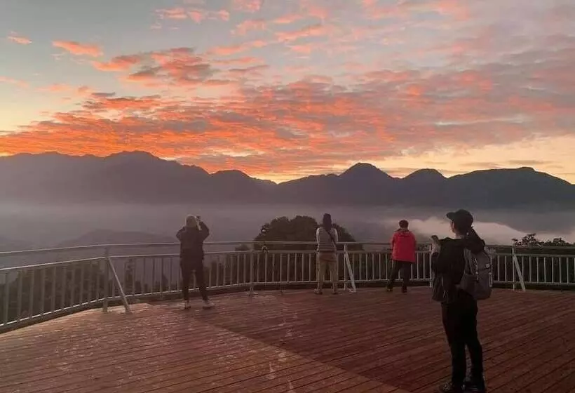 هتل Nantou Cingjing Star Homestay B&b