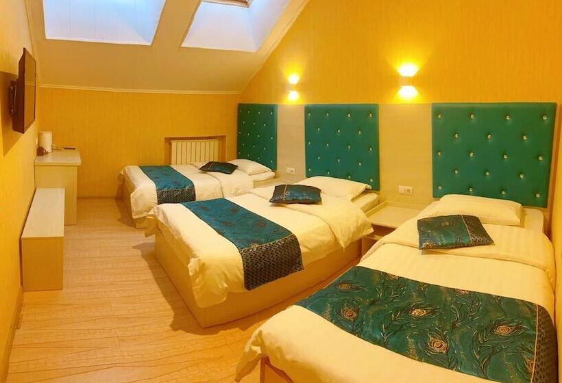 هتل Zolotoy Phoenix