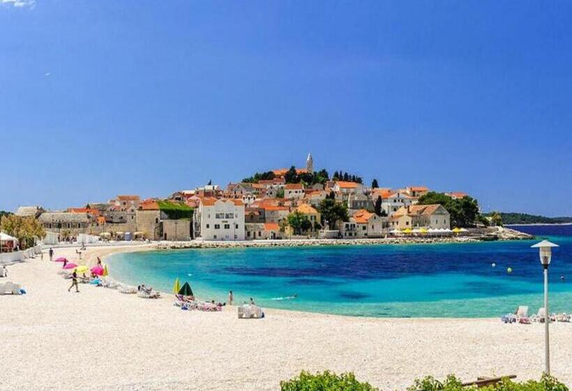 膳宿费 Apartments & Rooms Mikelin