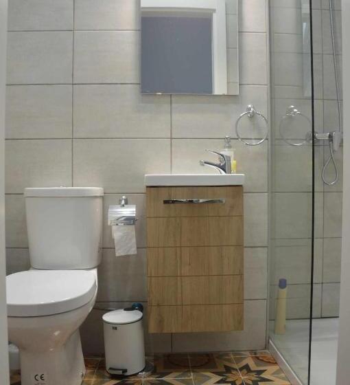 پانسیون Baron Faro Guest House