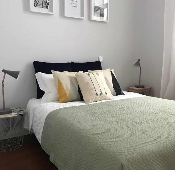 پانسیون Baron Faro Guest House