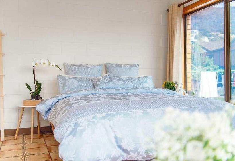 פנסיון Vintage Cuddle Guest House