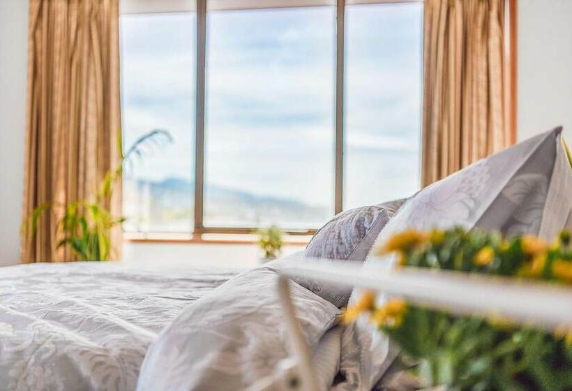 פנסיון Vintage Cuddle Guest House