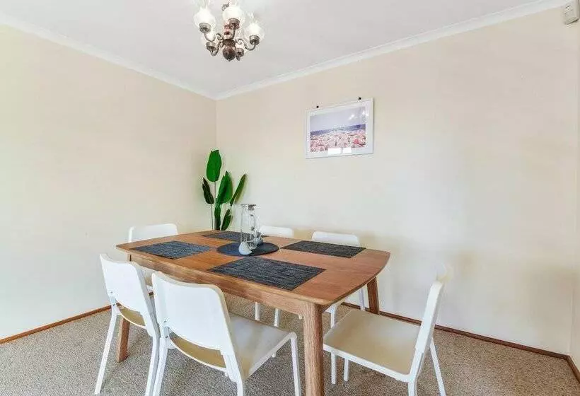 Majatalo Vintage Cuddle Guest House