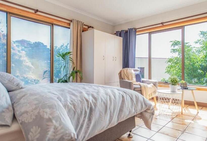 פנסיון Vintage Cuddle Guest House