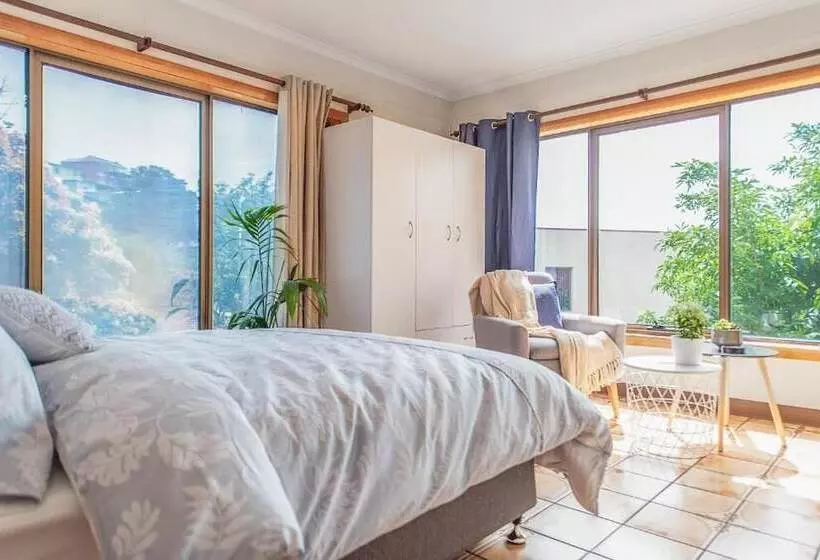 Majatalo Vintage Cuddle Guest House