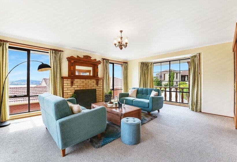 פנסיון Vintage Cuddle Guest House