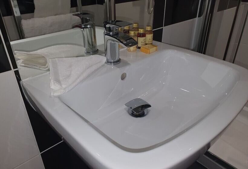 ベッドアンドブレックファースト Jewel Guest House