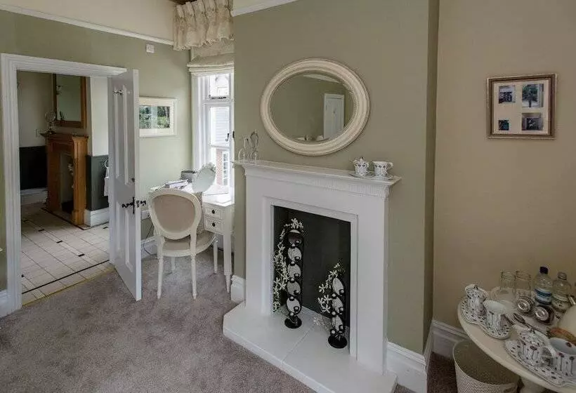 Aamiaismajoitus (B&B) Mere Brook House