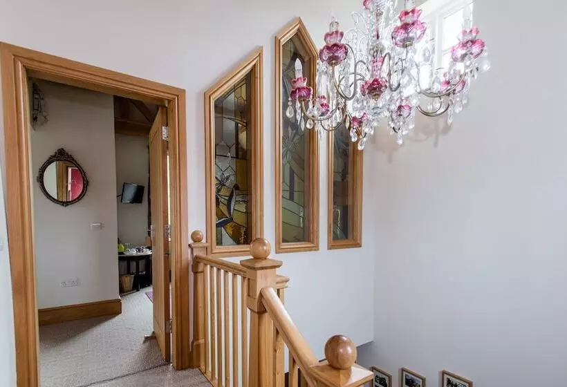 Aamiaismajoitus (B&B) Mere Brook House