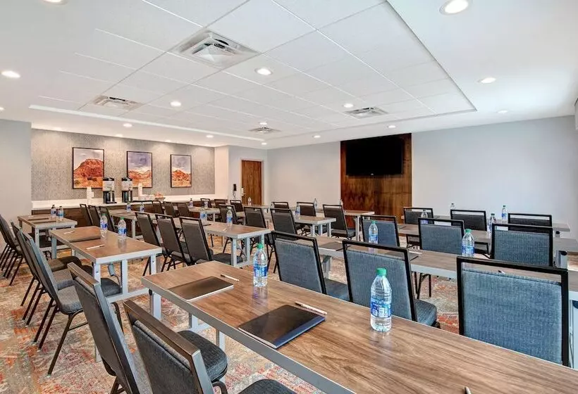 Hotelli Hampton Inn Santa Fe South